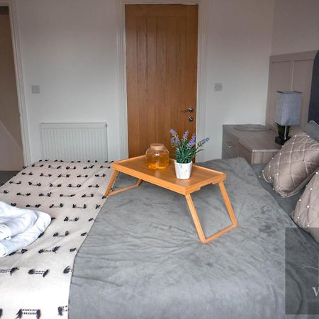 1 Bed House , Free Wifi,Free Parking,Leasure,Business Apartment Swansea Exterior foto