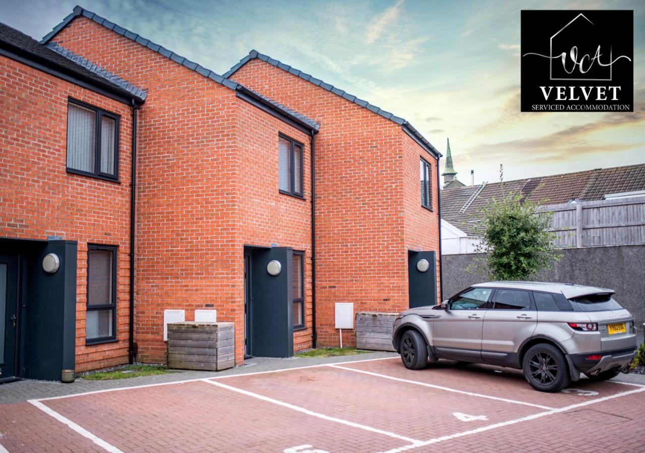 1 Bed House , Free Wifi,Free Parking,Leasure,Business Apartment Swansea Exterior foto