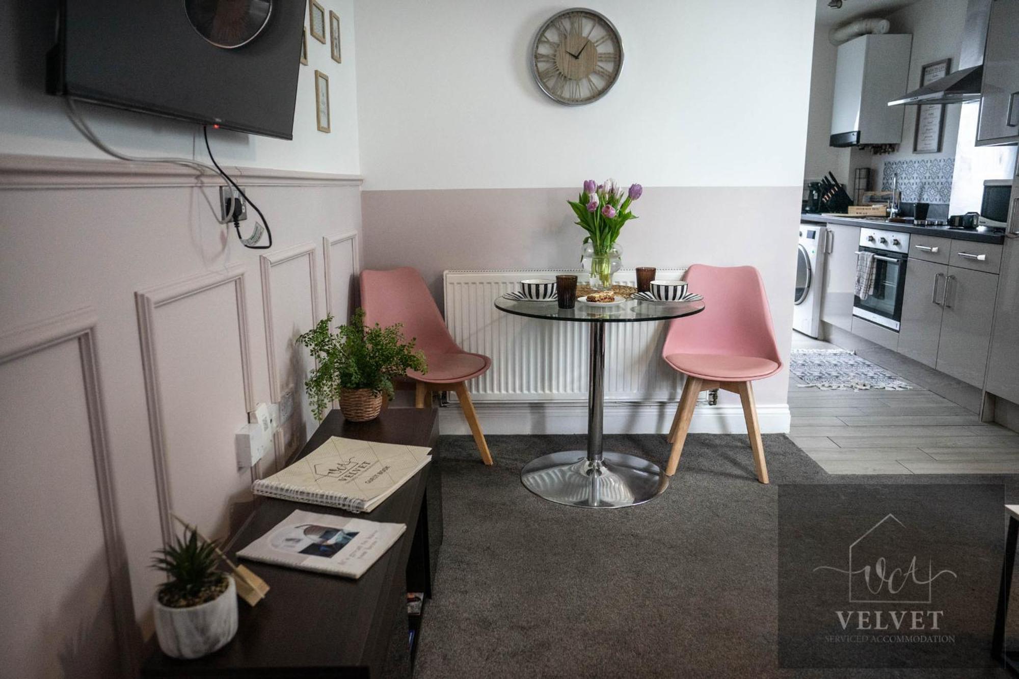 1 Bed House , Free Wifi,Free Parking,Leasure,Business Apartment Swansea Exterior foto