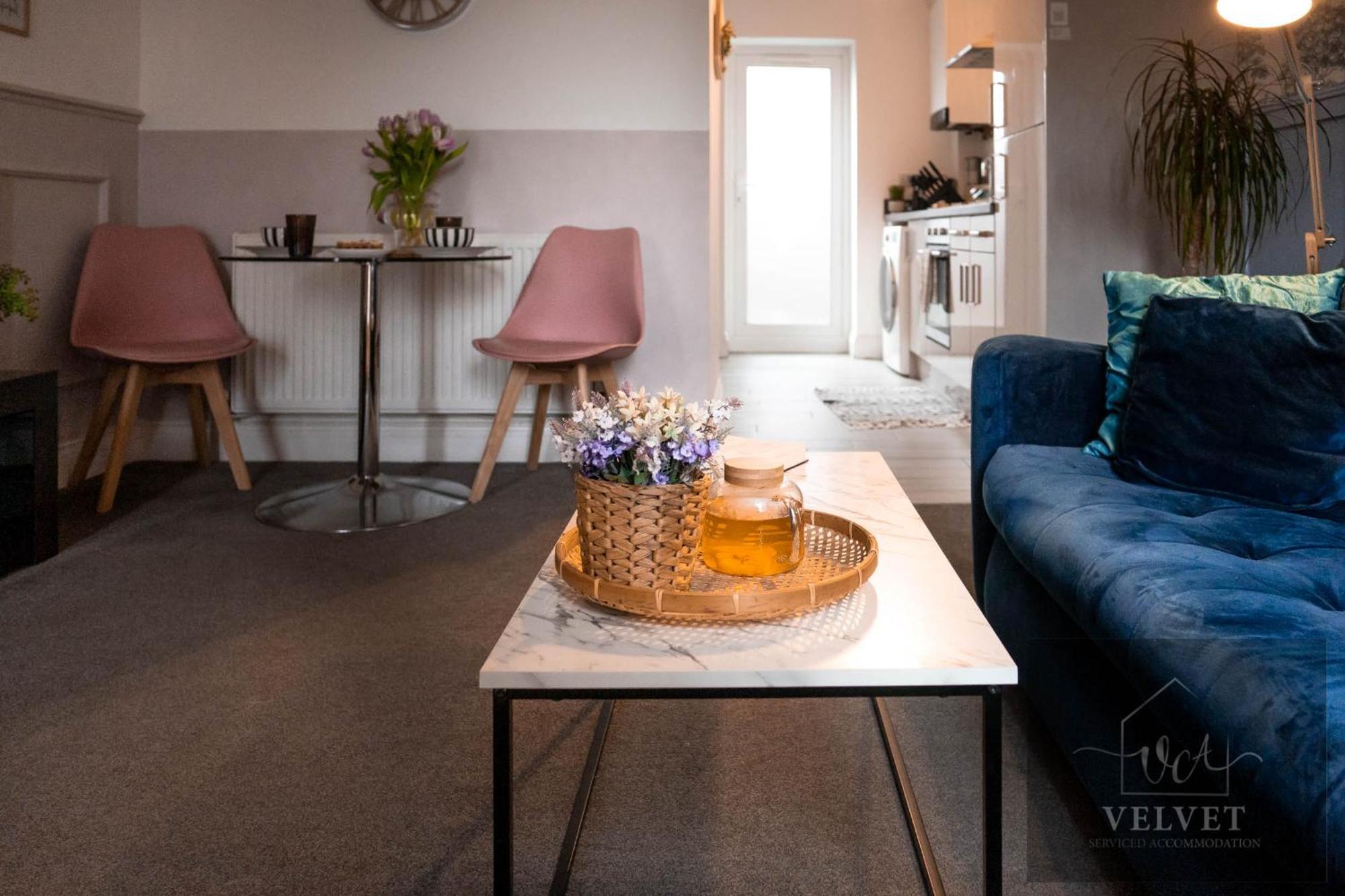 1 Bed House , Free Wifi,Free Parking,Leasure,Business Apartment Swansea Exterior foto